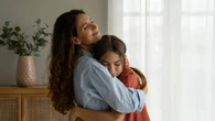 ¿Puede tu madre ser tu mejor amiga? Una psicóloga explica qué caracteriza una relación sana