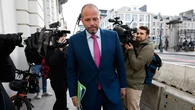El ministro belga de Defensa propone campamentos para reeducar a jóvenes "alborotadores"