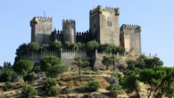 Córdoba, tierra de castillos bajo «la luz que guarda el tiempo»