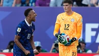 Kylian Mbappé gana la guerra (patadas, pelotazos a la espalda) contra Paraguay: "Si nos mandan a la mierda, les mandamos nosotros"