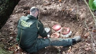 Interior refuerza a los Tedax con trajes antibomba de última generación: más de dos millones para blindar a la Policía Nacional