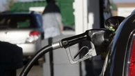 El Ibex sube un 2,66% por el abaratamiento del petróleo y marca máximos históricos por encima de los 18.700 puntos