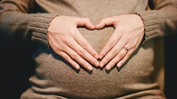 ¿Por qué ingresan más mujeres en los hospitales por abortos espontáneos y embarazos ectòpicos?