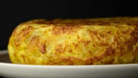 Tortilla de patatas vegana: sin huevo y apta para celíacos