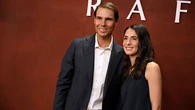 Xisca Perelló reaparece junto a Rafa Nadal con el look invitada más elegante y silencioso del estreno de su documental en Netflix