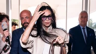 7 looks de famosas que van a ser tu inspiran para la oficina esta semana