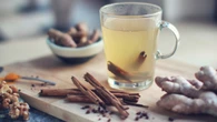Por qué el té de canela justo después de comer está triunfando entre los expertos en bienestar