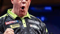 Quién es Van Gerwen: la leyenda de los dardos que se lesionó poniéndose una camiseta o se mete en peleas en locales de kebabs