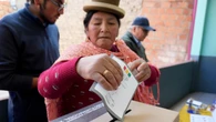 Bolivia define una nueva era política este domingo en medio del deterioro económico