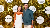 Paula Echevarría se va de concierto en Marbella con los dos complementos de lujo que mejor combinan con un vestido blanco