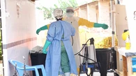 EE UU aísla a sus cooperantes en un centro antiébola tras su labor en Congo