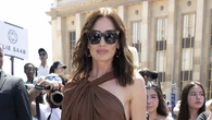 Nieves Álvarez estrena su nueva etapa de casada con el vestido marrón que confirma el color más elegante del verano