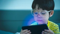 El 64% de los padres en España desconoce que existen lentes para frenar la miopía infantil