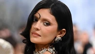 La chef de Kylie Jenner la acusa de provocarle un aborto
