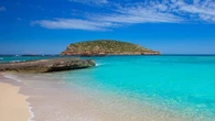 Baleares en un frasco: llega 'Beso de Mar', el perfume que huele a sal y sol