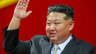 Kim Jong Un exhibe nuevo armamento y promete sembrar miedo entre sus enemigos