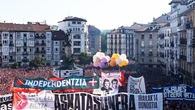 La izquierda abertzale señala que el 60% de los etarras han obtenido la semilibertad y amenaza: "Hasta el último"