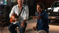 Apple TV fija el estreno de su nueva comedia con Matthew McConaughey y Woody Harrelson, donde descubren que podrían ser hermanos