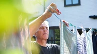 Se insta a los españoles a no secar la ropa al aire libre durante el intenso episodio de calor en las próxima horas