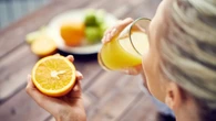 Cinco claves para reducir la hinchazon abdominal en la menopausia