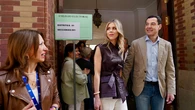 Manuela Villena da una lección de estilo para acompañar a Juanma Moreno a votar: camisa efecto piel y pantalones blancos para la jornada electoral