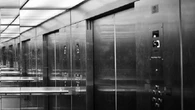 ¿Por qué los ascensores tienen siempre un espejo? No es por estética