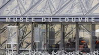 Una nueva investigación del robo del Louvre revela que los ladrones recibieron ayuda desde el museo