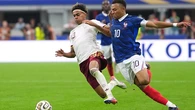 La reacción de Mbappé después del penalti de Digne a Lamine Yamal: una sonrisa y un saludo que dicen mucho
