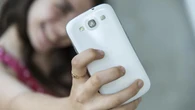Mata a dos adolescentes en un choque brutal y posa en su ficha policial como si fuera un selfie
