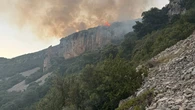 El incendio de Loporzano (Huesca) alcanza entre 140 y 150 ha, 40 del Parque de Guara