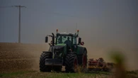 Los problemas de los agricultores en EE UU ponen a prueba su fidelidad a Donald Trump