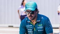 Alonso responde con un 'dardo' a Hadjar: "Cada uno corre como quiere, es su problema"