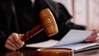 Un hombre condenado tras violar repetidamente una orden de alejamiento hacia una mujer a la que llamaba “mamá”