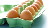 "Toda esa suciedad va para adentro": Los expertos confirman que los huevos deben guardarse siempre en la nevera y revelan los riesgos de dejarlos fuera en plena ola de calor