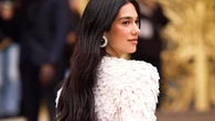 Dua Lipa, manoseada sin pudor por un fan: la aplaudida reacción de su escolta
