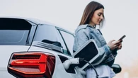 La Ley de Propiedad Horizontal lo consiente: los dueños de coches eléctricos pueden instalar un punto de carga sin permiso