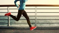 Así es la técnica japonesa de running que arrasa en redes: promete correr con menos impacto y más velocidad