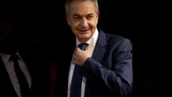 El juez da el primer paso para agrupar a las acusaciones populares en el caso de Zapatero y Plus Ultra