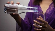  Lo que ocurre en tu cuerpo cuando tomas agua antes de irte a dormir: salud y hábitos nocturnos