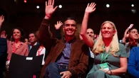 Vox sigue el «plan Sánchez» para bloquear una victoria de Feijóo