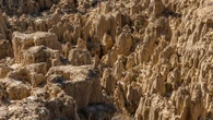 Este lugar de España parece Marte, pero te sumerge en un ecosistema único: se le conoce como la "Capadocia española"