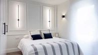 Adiós al respaldo de cama tradicional: la nueva tendencia que transforma tu dormitorio y optimiza el espacio