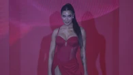 Pilar Rubio incendia Madrid desfilando en lencería roja con su look más sexy ( y poderoso) a sus 47 años