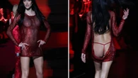 El vestido de Amelia Gray en el desfile de Victoria’s Secret desata un intenso debate: ¿sexy o vulgar?