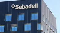 El Sabadell premia a cada uno de sus empleados con 300 acciones tras el fracaso de la opa del BBV