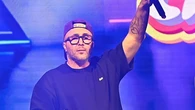 Kiko Rivera estalla ante un espectador en pleno concierto: "Yo no soy cantante, la cantante es mi madre"