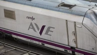 La 'amenaza' viral de un interventor tras saber que han fumado en el tren: "Se parará en la primera estación aunque solo haya cucarachas y lobos"