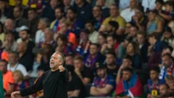 Cinco detenidos y ocho agentes heridos en Barcelona tras el Barça-PSG