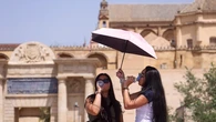 La antesala de la ola de calor divide a España: los termómetros darán una tregua al extremo norte mientras Andalucía y Murcia rozarán los 40 grados