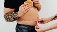 Reducir la barriga en solo tres días es posible: así es el método desinflamatorio que recomiendan los expertos